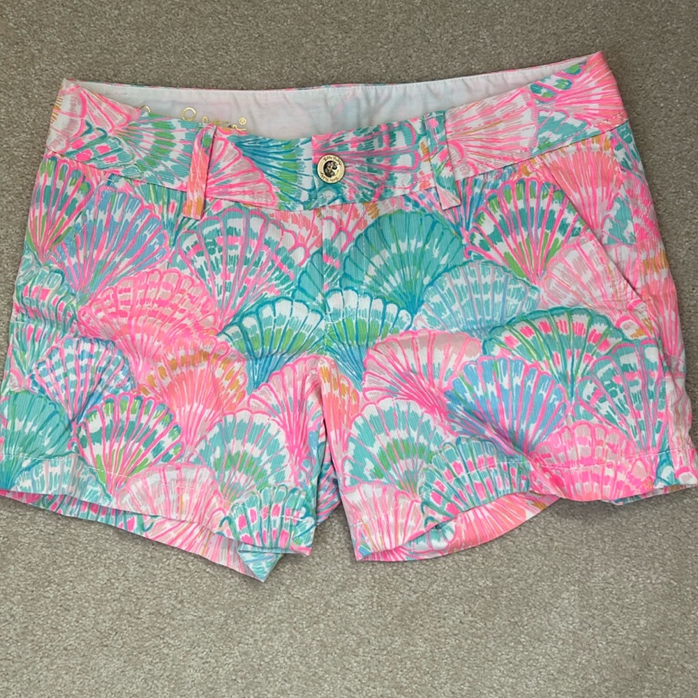 Lilly Pulitzer Oh Shello Vibrant Pink Blue Shell Shorts Womens size 4.